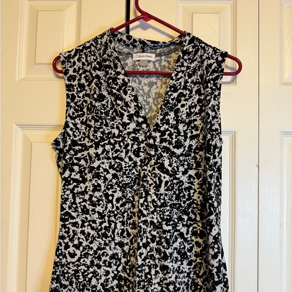 Calvin Klein Black and White‎ Women's Top